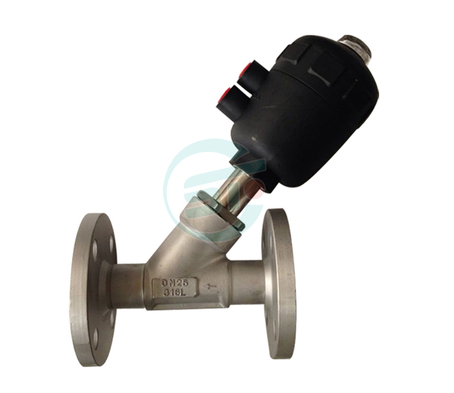 Pneumatic flange angle seat valve